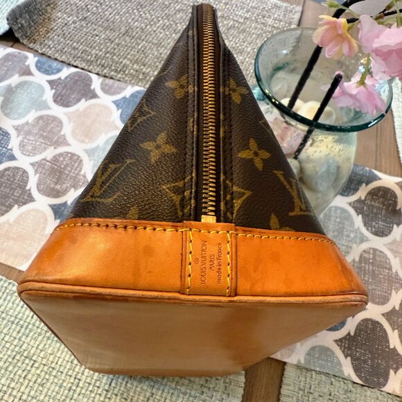 Louis Vuitton Alma PM Monogram Canvas Satchel โ Vintage 2004 โ Excellent Conditi - Picture 3 of 16